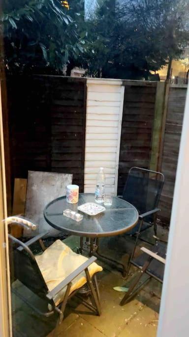 Deluxe Garden Apartment London Exteriör bild